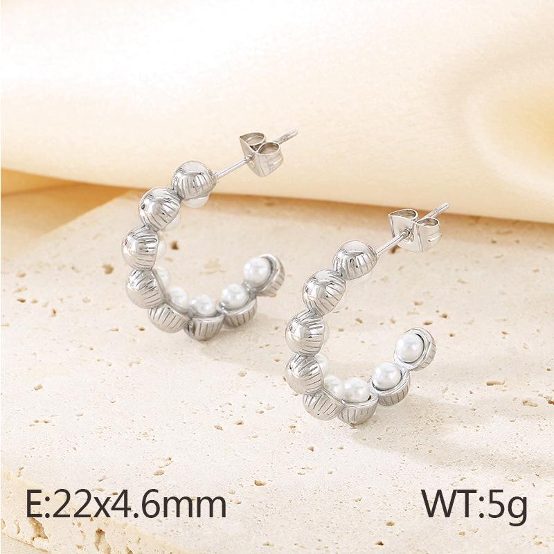 18K Gold U-Shaped Shell Pearl Stainless Steel Stud Earrings with Textured Design