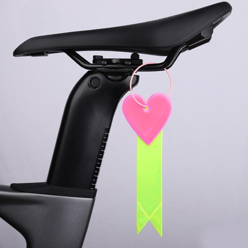 

1pc Cycling reflective riding ornament, mountain bike decoration, seat ribbon, night riding warning strip, backpack pendant зелений