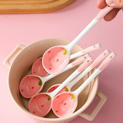 Kawaii Jahodová Keramická Polévková Lžíce Roztomilá Korejská Zmrzlina Ručně Malovaná Kávová Dezertní Lžíce s Dlouhou Rukojetí Kuchyňské Doplňky