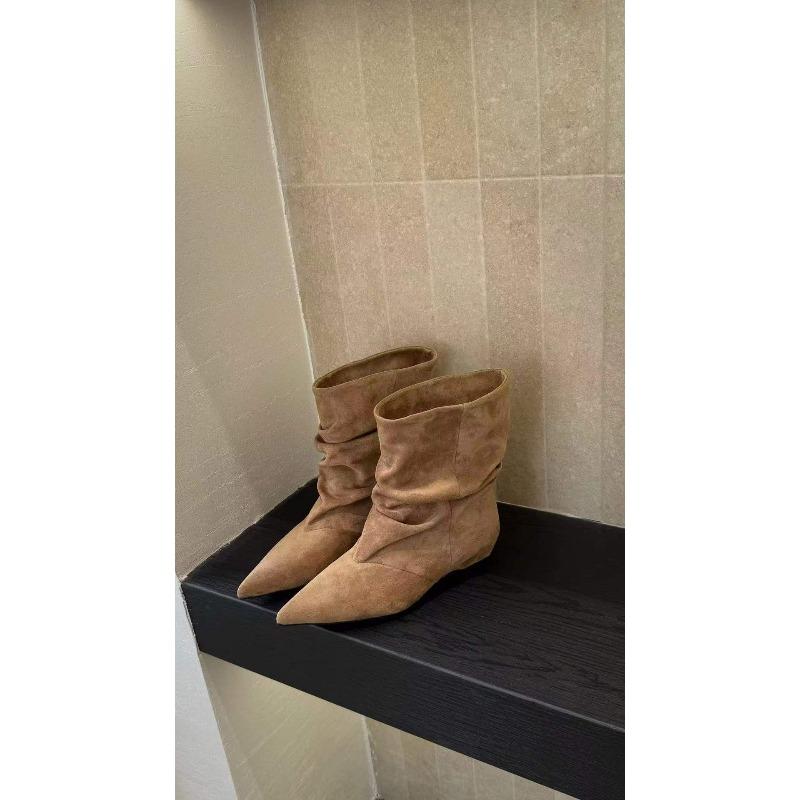 Short boots women`s pointed pleated piled