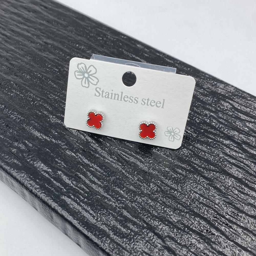 9MM Small Four-leaf Flower Earrings Fashion Fresh Small Earrings