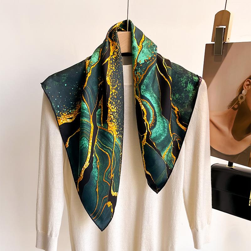 Versatile and Explosive Silk Silk Scarves Women's Spring Light Luxury Fashion High-end Mulberry Silk Scarves Women's 71 Twill Silk Scarves