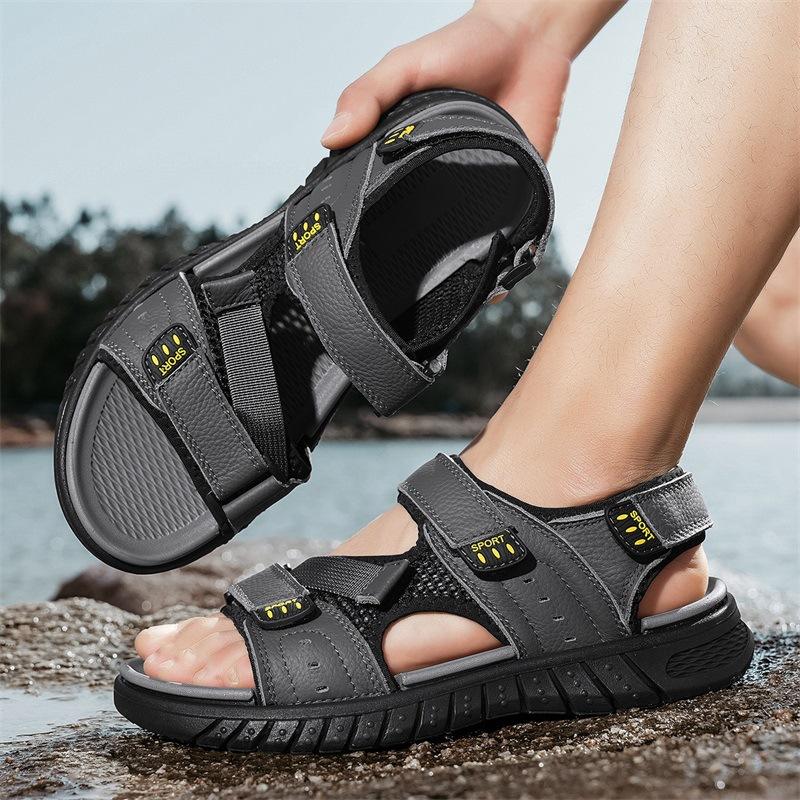 Men's Sandals New Summer Authentic Leather Toe Box Beach Shoes Non-Slip Wear-Resistant Leisure Sports Driving Sandals