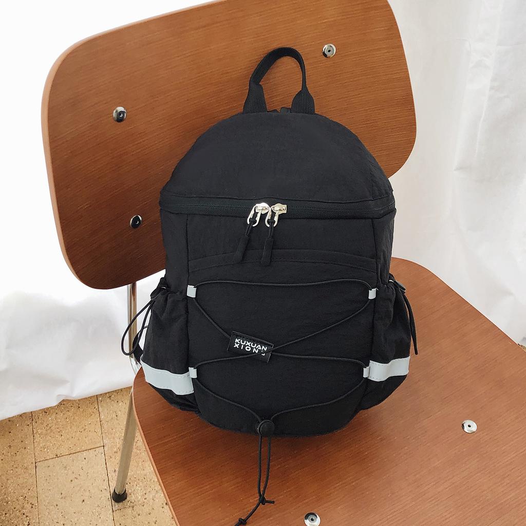 Schoolbag Outdoor Lightweight Small Backpack Men's and Women's Leisure Sports Mountaineering Bag Mini Travel Bag Daily Commuter Bag