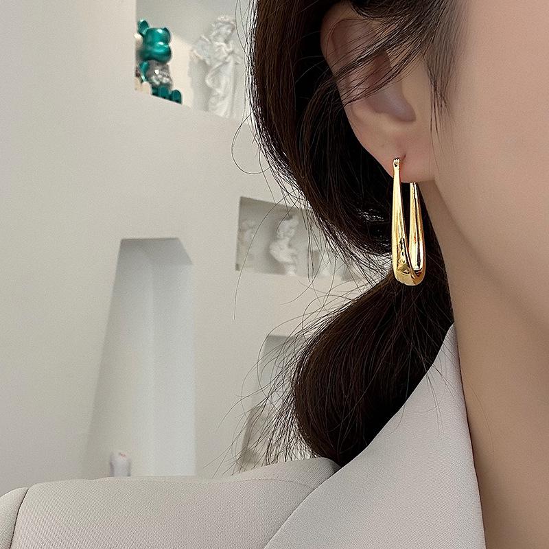 Korean Style Elegant Long Oval Metal Earrings - Versatile and Trendy