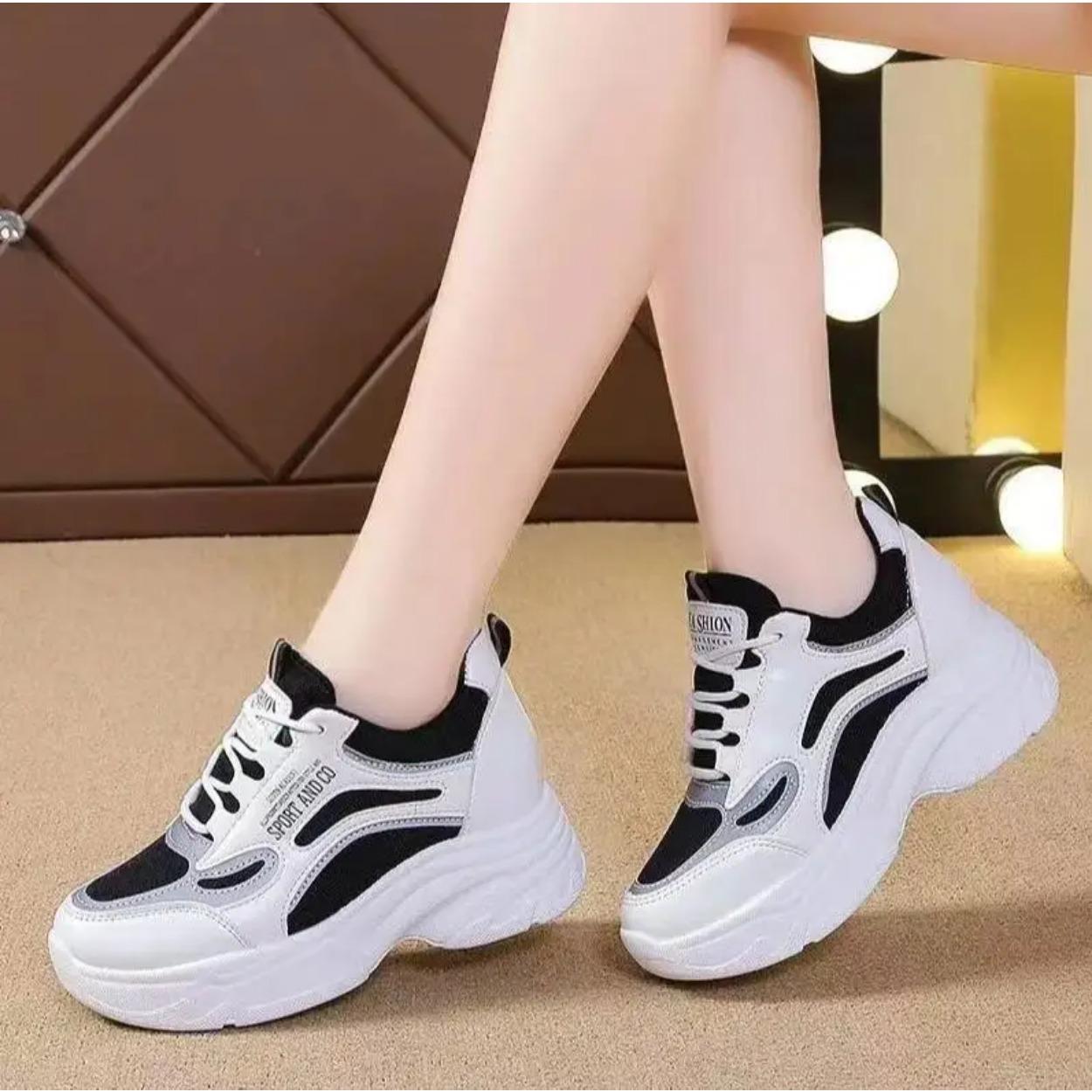

Белые женские кроссовки на платформе для тенниса, женская спортивная обувь для бега с внутренней высотой, женская повседневная роскошная дизайнерская вулканизированная обувь 39 чёрный