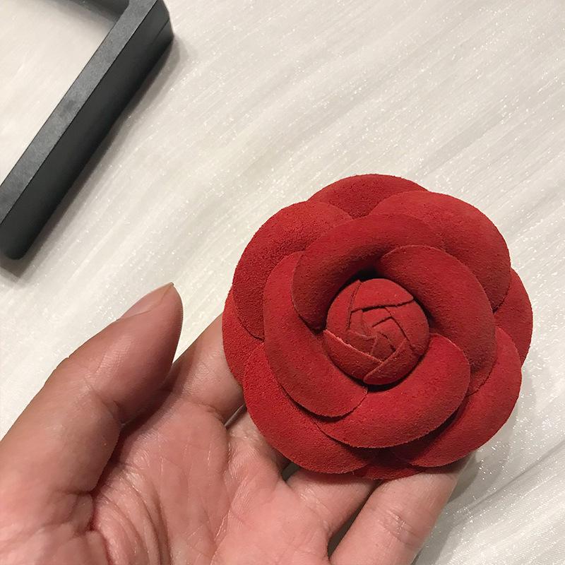 Luxury Camellia Leather Flower Brooch - Elegant Handmade 3D Corsage Pin for Women
