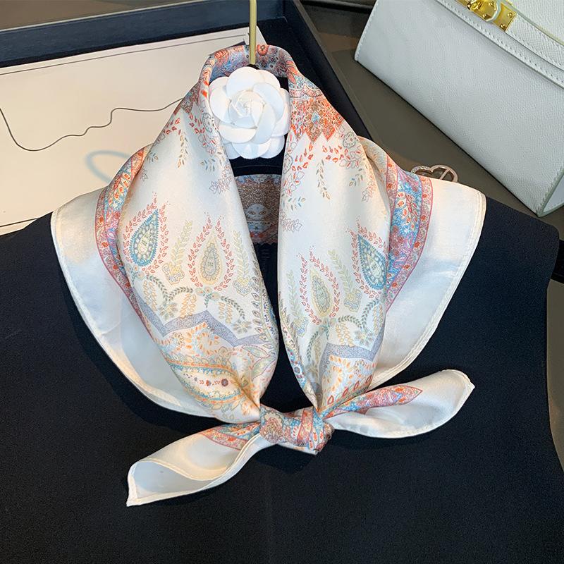 New 100% Real Silk Scarf Women Square Neck Shawls Wraps for Ladies Foulard Scarves Pashmina Female Hijab Bandana Bufanda Luxury