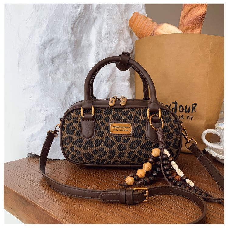 Luxury Designer Pendant PU Leather Leopard Printed Women's Handbag Retro Crossbody Bag Pillow Tote