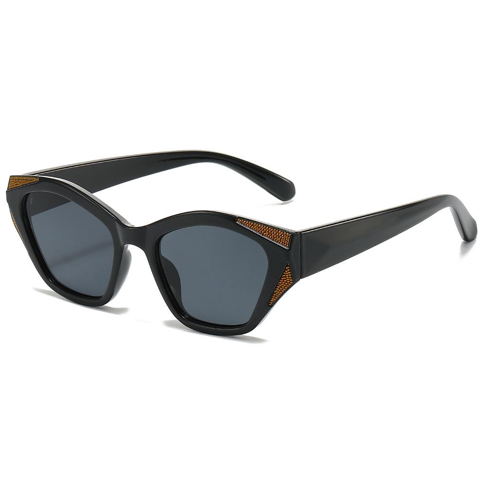 Vintage Brand Fashion Uv400 Shades Women Custom Logo Unique China Wholesaler Small Frame Cat Eye Sunglasses for Women 2024