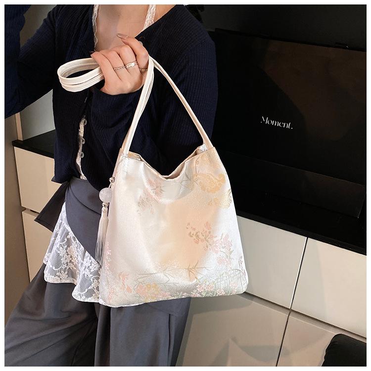 New Chinese Embroidery Single Shoulder Bag Women's Fashion Underarm Hanfu Tote
