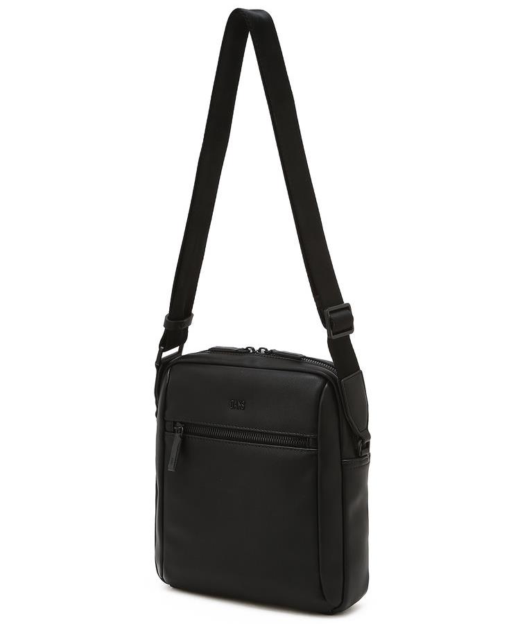 Daks Men'S Accessories Black Logo Embellished Leather Crossbody Bag Dbba6F003Bk