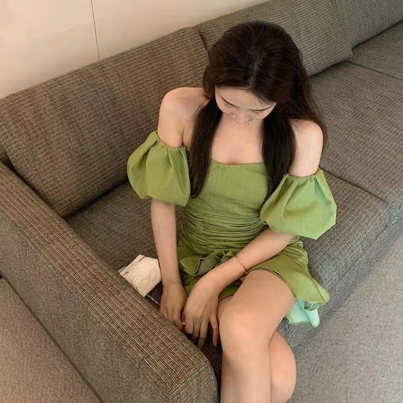 French Gentle Wind One Word Off Shoulder Design Temperament Muse Fan Qingshu Wind Royal Sister Fish Tail Hip Wrap Dress Summer