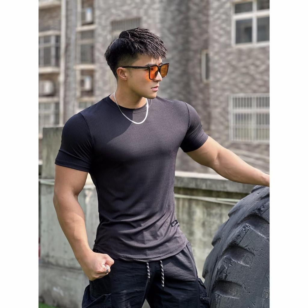 LVFU Men's Gym T-Shirt, Stretch Training Wear, Slim Fit, Short Sleeve, Sports Shirt with Curved Hem, Fitness Top, Black, Size XL, BF-319