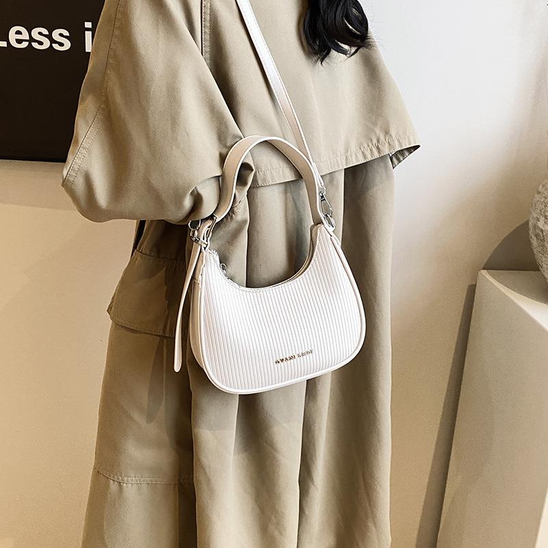 

2025 new women s bag indentation new retro simple niche versatile handbag underarm bag women 21*6*18 белый