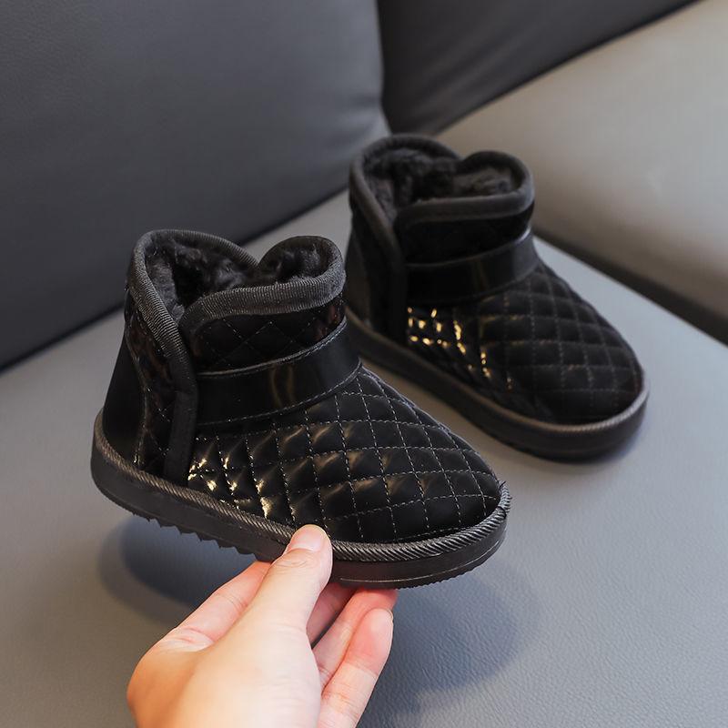 

Новые милые теплые зимние сапоги для девочек, кожаная поверхность, водонепроницаемые, нескользящие, с утолщенной подкладкой из хлопка, детская обувь на осень и зиму 21 yards inner length 14.5 cm