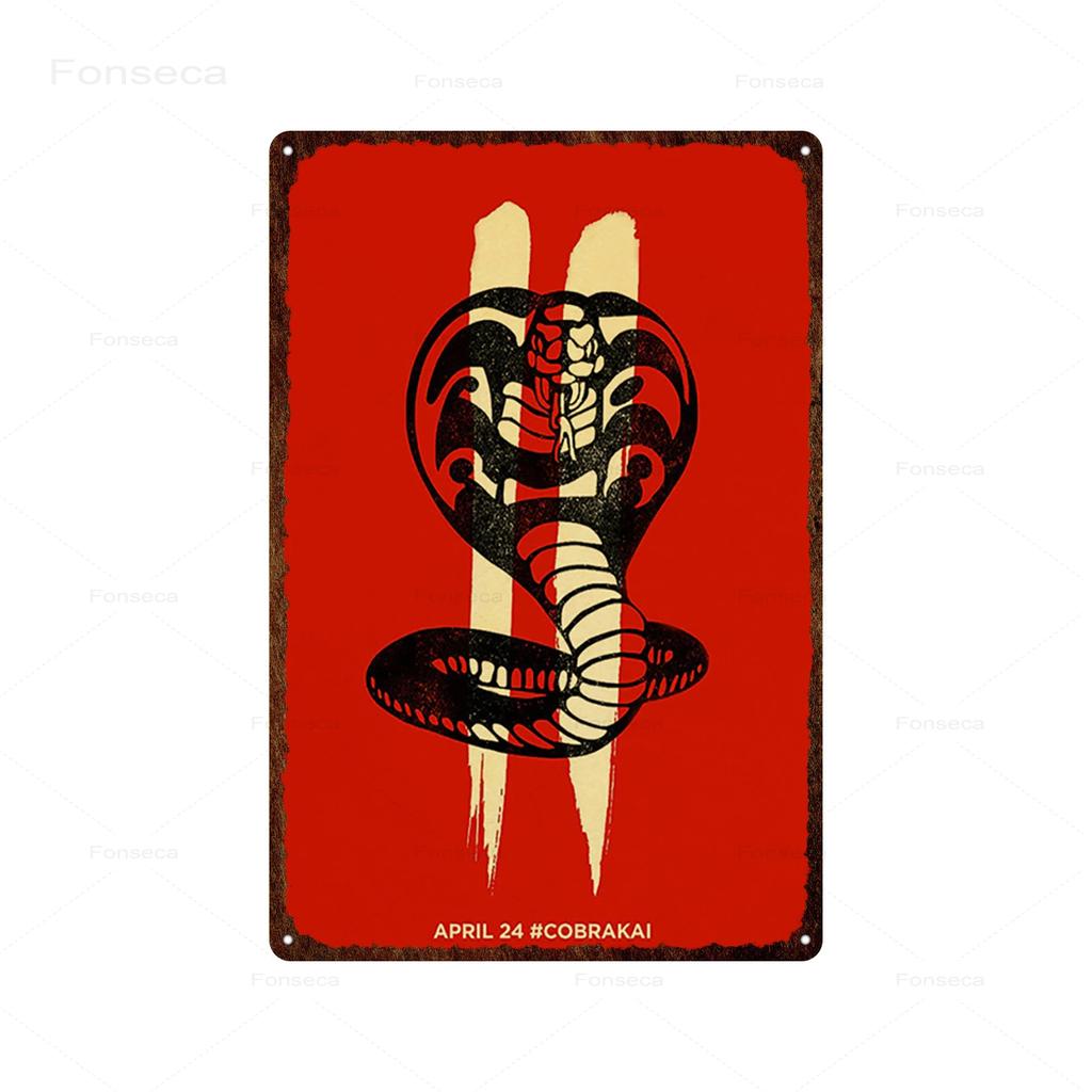 Klasický Kung Fu Komediální Film Kovové Plechové Značky Cobra Kai Retro Umění Nástěnná Samolepka Plakát pro Bar Místnost Domácí Dekorace Plechové Tabule