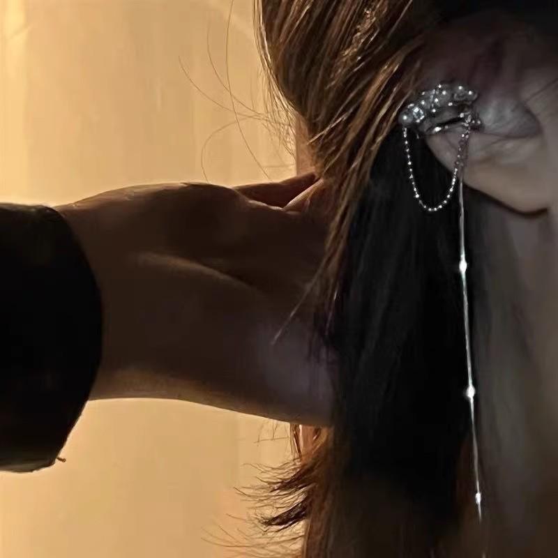 Elegant French Design Pearl Tassel Ear Cuff for Women | High-End Fairy-Like Accessory for Non-Pierced Ears