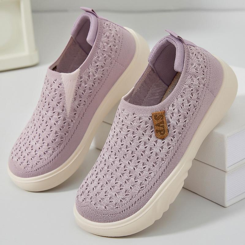 Shoes women's versatile summer new fly-woven breathable non-smelly feet casual shoes soft-soled sports shoes mesh breathable women's shoes