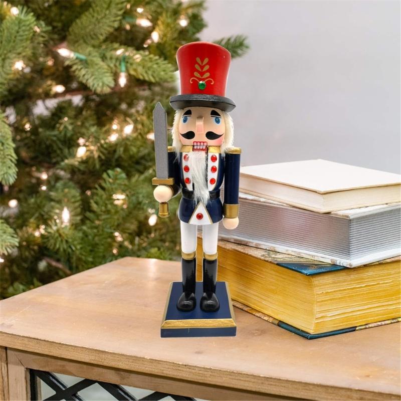 King Soldier Shape Figurine Wood Decorations for Office Unique Desktops Ornament