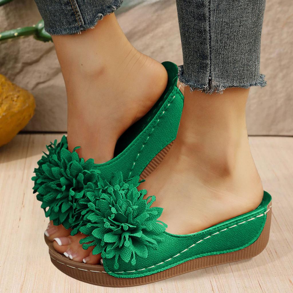 Thick Soled Wedge Heeled Women'S Slippers Fashionable And Casual Flower Shaped Dad Sandals For Women Women'S Heel Sandal Heeled