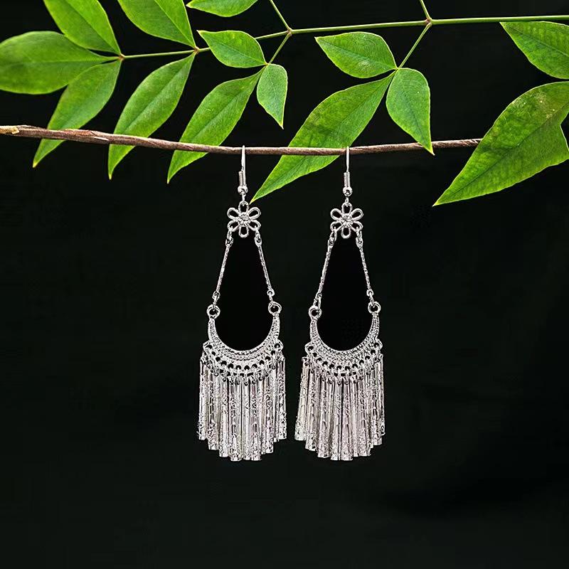 Ethnic Style Imitation Miao Silver Earrings, Colorful Long Fringed Chain Earrings, Hot-selling Earrings In Scenic Spots, Qinghe Jewelry Batches