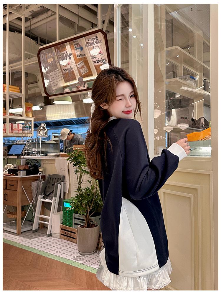 Women's V-Neck Lace Sweatshirt: Autumn-Winter Ballet Style, Navy Blue, Loose Slimming Fit