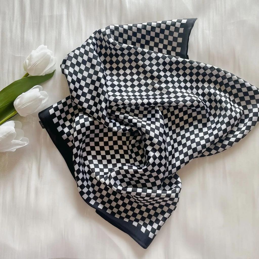 Square Imitation Silk Scarf Black And White Striped Head Wrap For Women Multifunction Silk Feeling Neckerchief