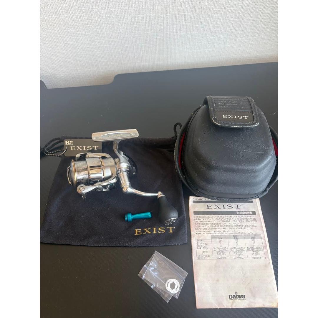 Used Daiwa EXIST spinning reel body 2506