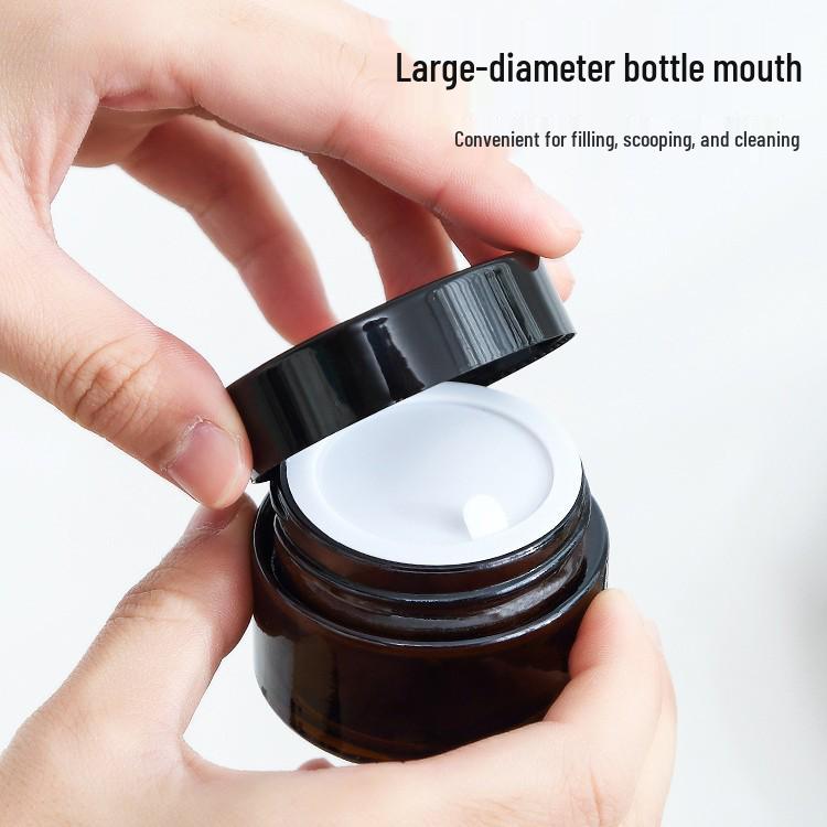 Portable Travel Set: Empty Cosmetic Refill Bottles for Cream, Lotion, and Liquid Foundation