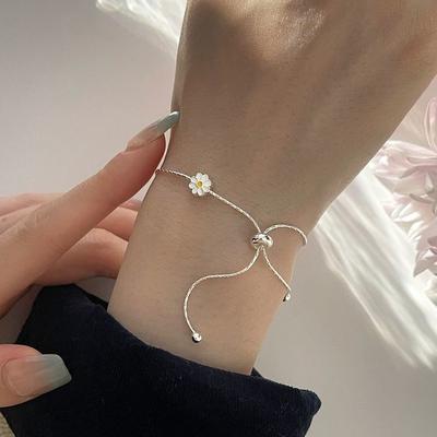 Fashionable Daisy Bracelet for Women Charm Flowers New Adjustable Bracelets Birthday Party Jewelry Gifts