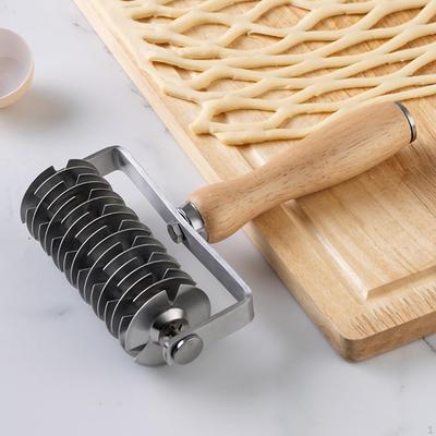 Mřížkový váleček na těsto Řezací Nástroj na pečení Ergonomická rukojeť Kuchyňská Dřevěná rukojeť Kolečko pro