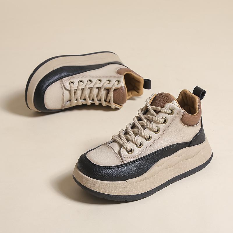 

Leather high-top shoes women s retro 2025 autumn and winter new Korean version versatile student British style lace-up sports and leisure shoes 35