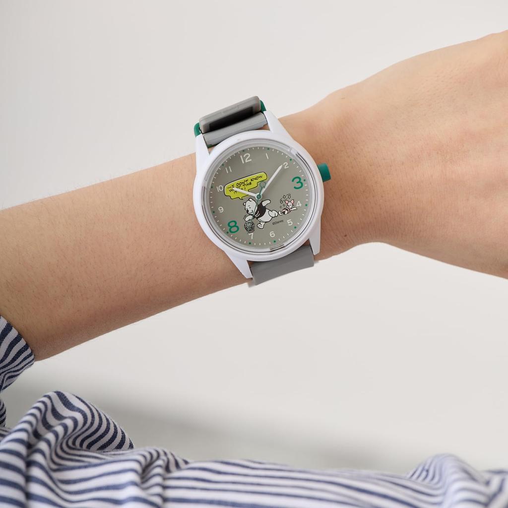 SmileSolar COLLECTION Winnie the Solar Analog Urethane Q&Q (DISNEY Pooh) Watch, Waterproof, Strap, R00A-502VK