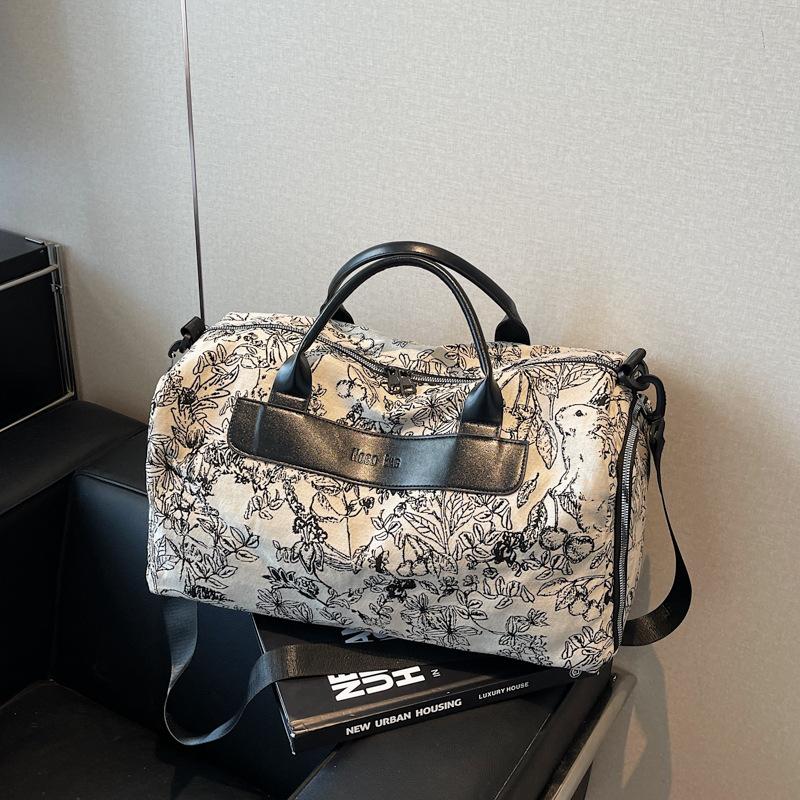 Large Capacity Embroidered Bag Women's New Casual Messenger Business Trip Luggage Bag Portable Short Trip Bag