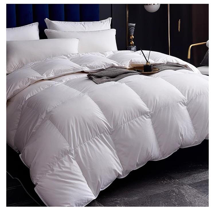 Star Hotel White Goose Down Quilt: 95% Down, Cotton, All-Season, Thickened Winter Comforter