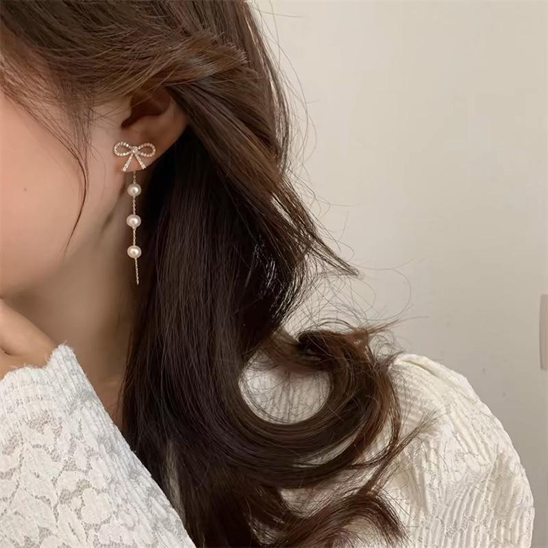 Bow rear hanging ear clips without ear holes, fringed earrings, slightly inlaid zircon pearl chain earrings, two wear stud earrings, women