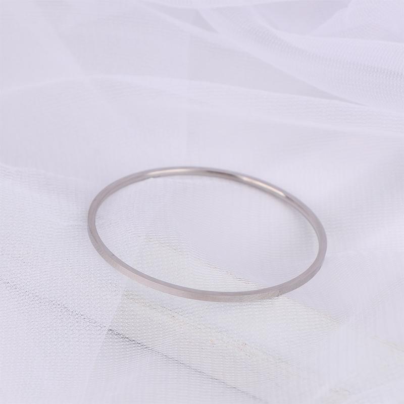 

Титановая сталь простой плоский круглый тонкий браслет для женщин винтажный браслет ювелирные изделия подарок для вечеринки 55mm