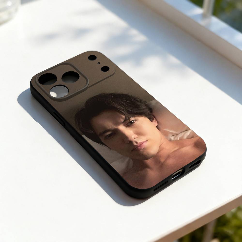 D-Dimash K-Kudaibergens For iPhone 17,16,15,14,13,12,11,Pro,Max,Plus,E,SE4,Air,Mini Black Soft Cover Phone Case