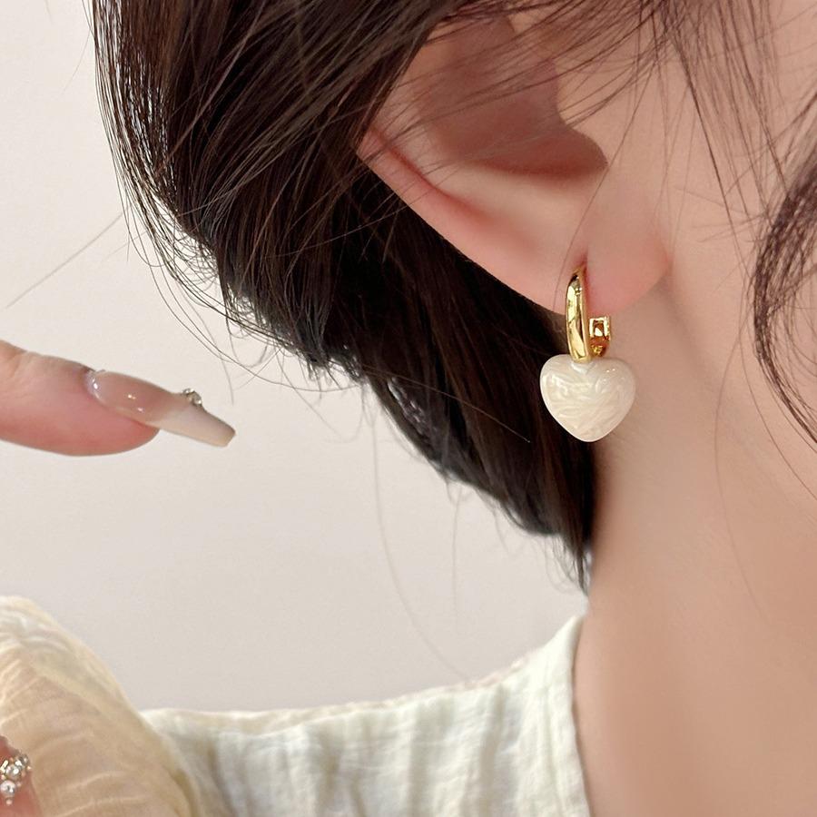 Pink peach heart ear buckle women light luxury high sense Internet celebrity drop glaze love earrings niche earrings suitable for summer