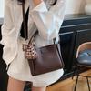 Solid Color Pu Leather Bucket Bag Versatile Women 's Handbag Temperament Crossbody Bag  Outdoor