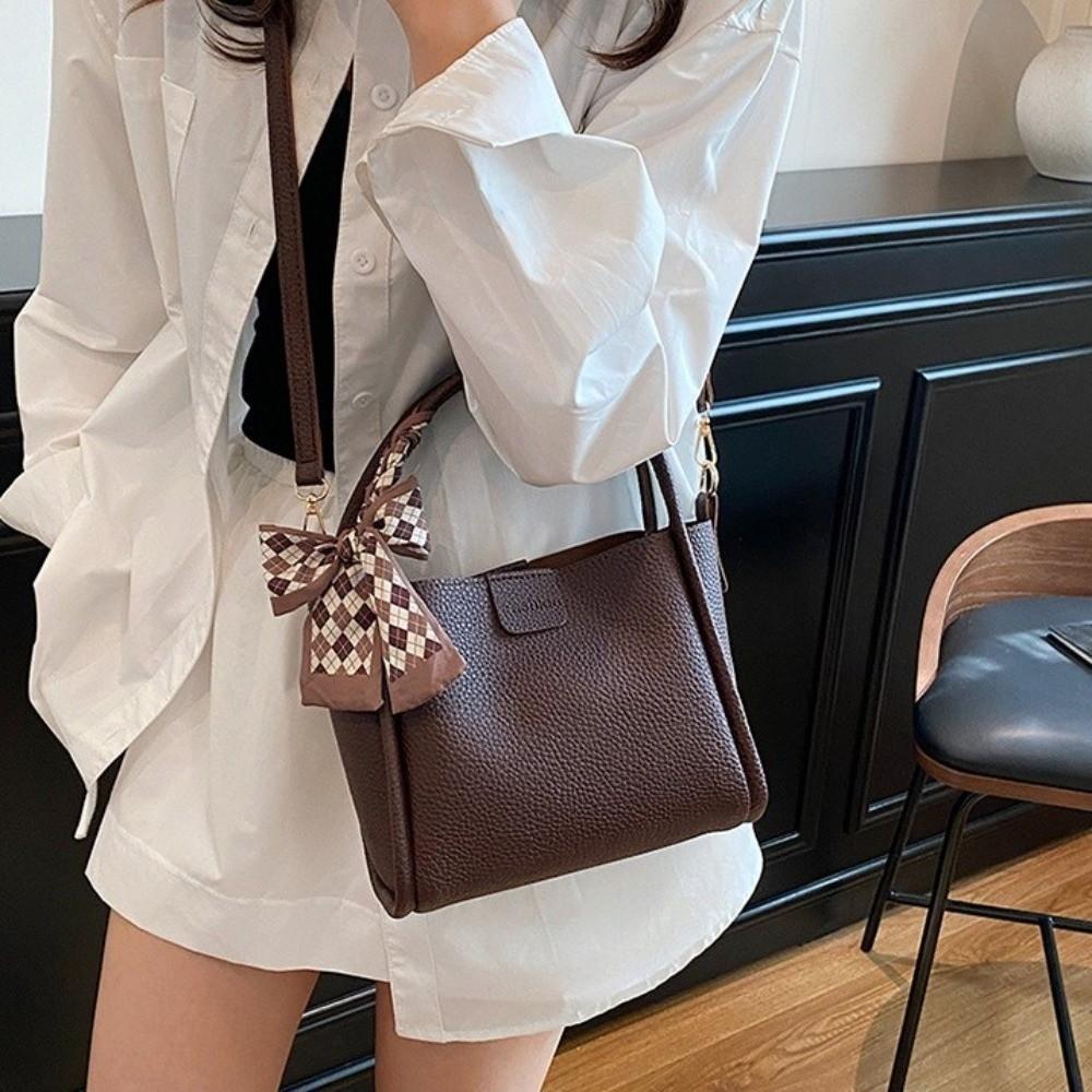 Solid Color Pu Leather Bucket Bag Versatile Women 's Handbag Temperament Crossbody Bag  Outdoor
