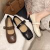 Temperament square head flat sole shoes women's 2025 new spring and autumn French retro Mary Jane small leather shoes light mouth commuter shoes