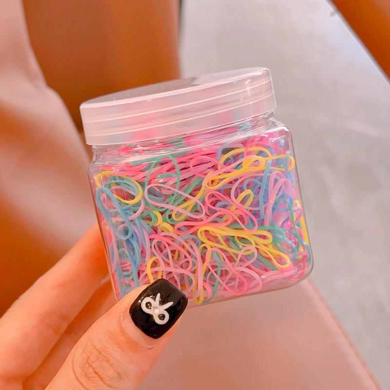 Jarred Rubber Hair Bands: No-Damage, Strong, and Unbreakable Hair Ties