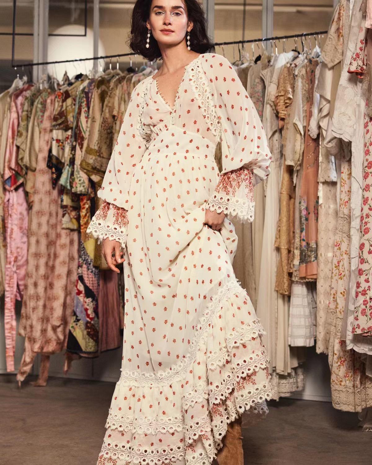 

Платье 2023 года с французским V-образным вырезом и рукавами-трубами, кружевом и цветочным принтом Extra Large