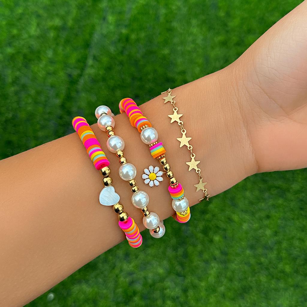 Metal Wind Pig Nose Buckle Round Bead Chain Bracelet, Creative Small Daisy Color Soft Pottery Jewelry