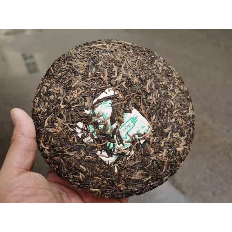 2006 Nanqiao Menghai Árvore Selvagem Chá Agulha de Prata Bolo Tributo Pu'er Cru 250g