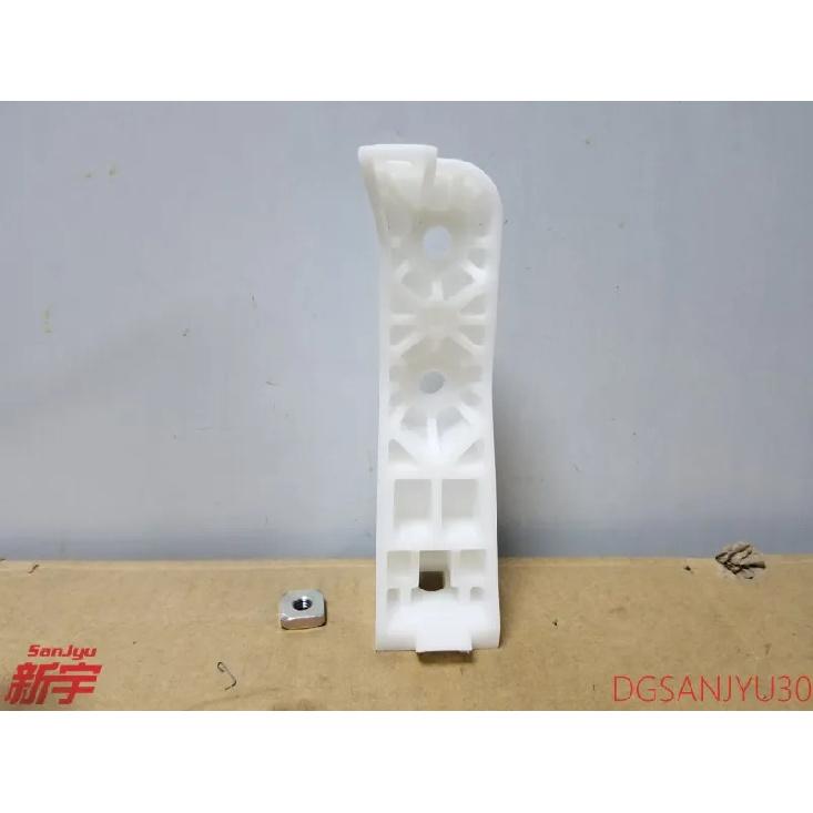 OUTLANDER2 2007-2009 CW0W BRACKET,HEADLAMP,6400A348  1pcs