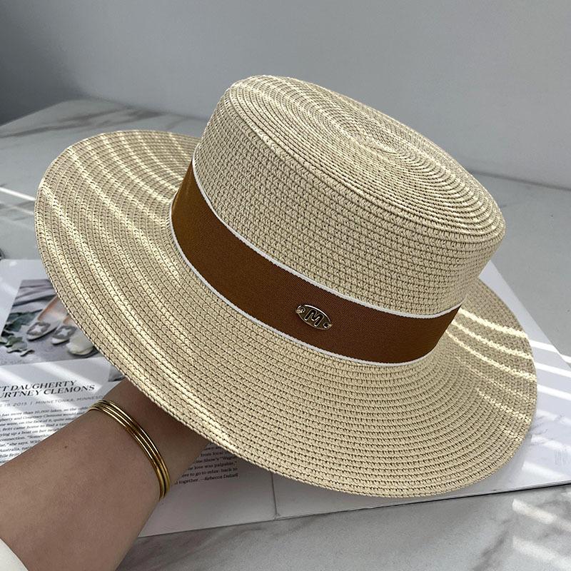 Spring and summer new metal small label decorative flat top straw hat men's and women's top hat sunshade holiday beach hat summer hat