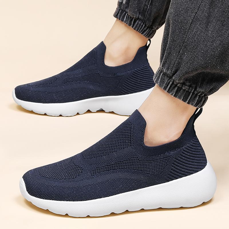 2025 New Comfort Breathable Summer Sports Mesh Slip-on Flying Woven Lightweight Couple Models More than Casual Walking Shoes